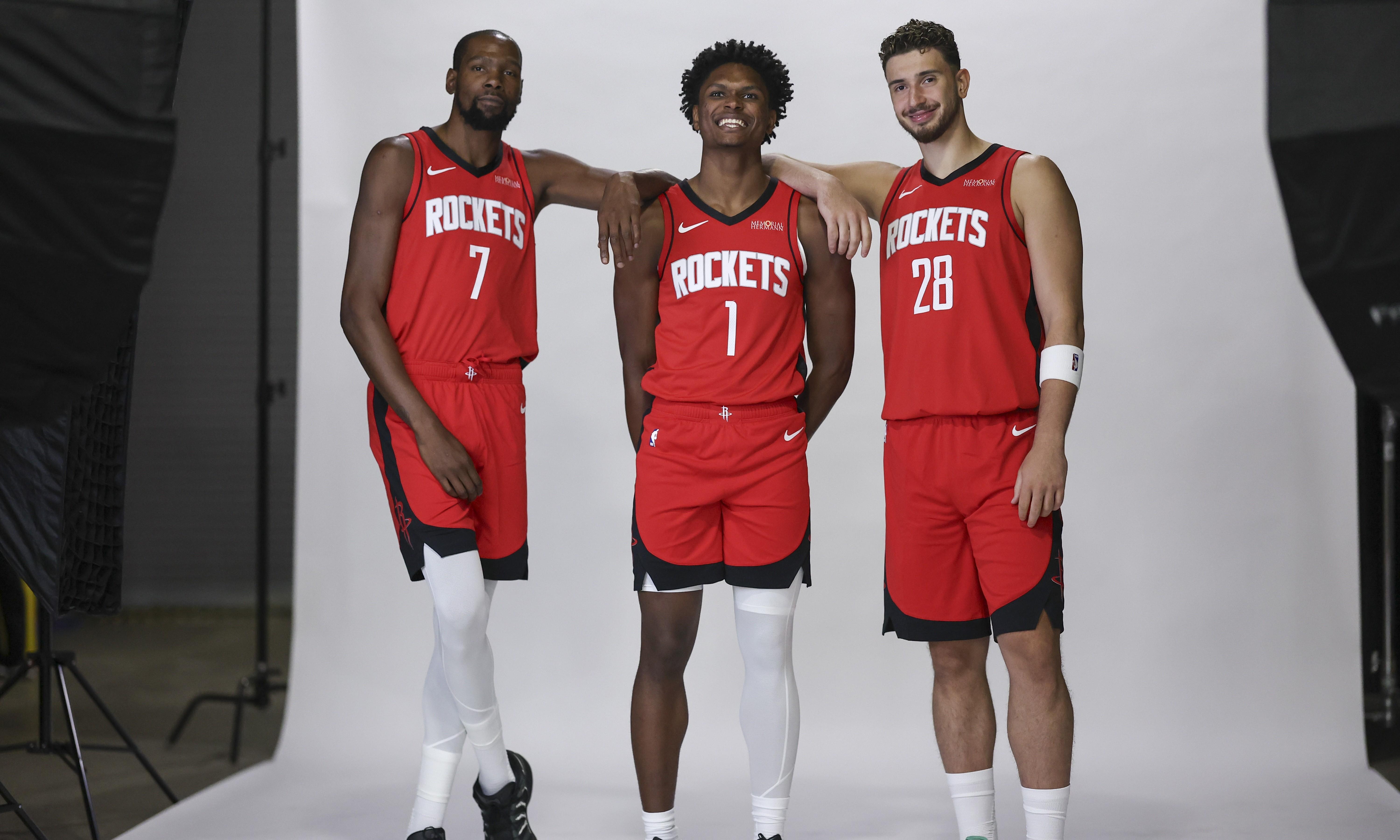 九游娱乐-赛地聚焦——NBA总决赛今夜热度飙升；迈阿密热火篮板制胜；更衣室稳定；更衣室氛围转暖的简单介绍